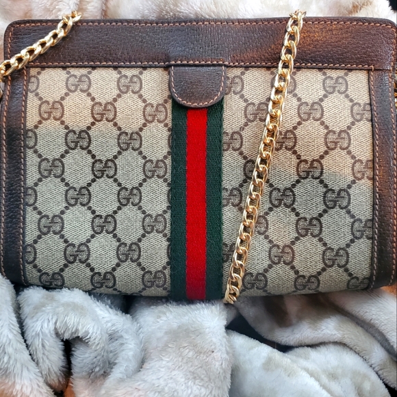 **SOLD on Mercari* Platform Authentic Gucci w/Dustbag - Picture 6 of 11